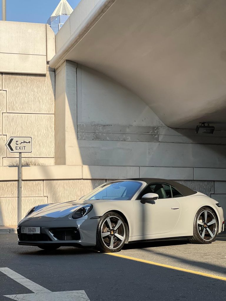 luxury car rental in Dubai